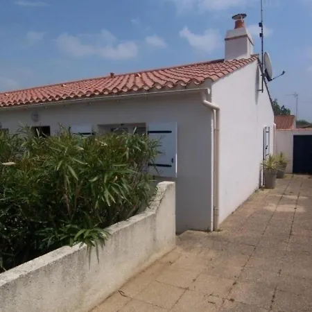 Holiday home Maison Le Chateau-d'olonne, 4 Pieces, 6 Personnes - Fr-1-197-288